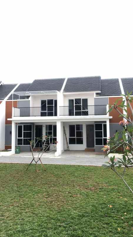 rumah 2 lantai strategis di karawaci tangerang
