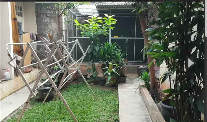 rumah asri area duren sawit bebas banjir dekat bkt