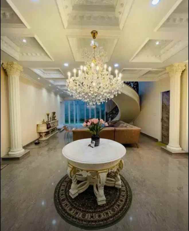 rumah baru siap huni di area kemang jakarta selatan