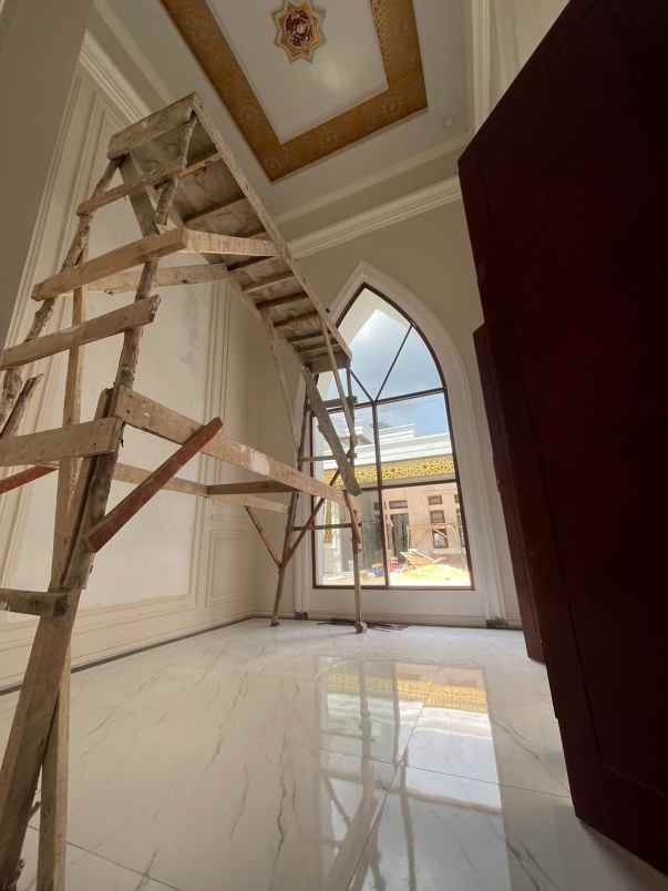 rumah bernuansa timur tengah di kota pekanbaru