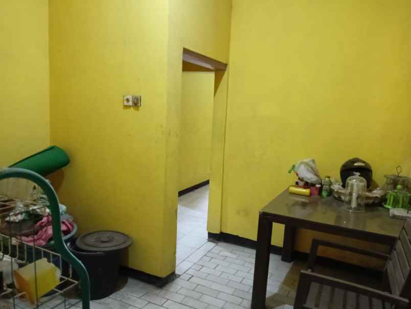 rumah besar cocok buat kost2an