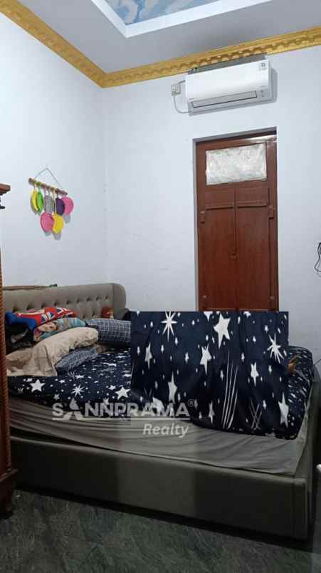 rumah cantik 2 lantai di cluster kebalen bekasi imlin