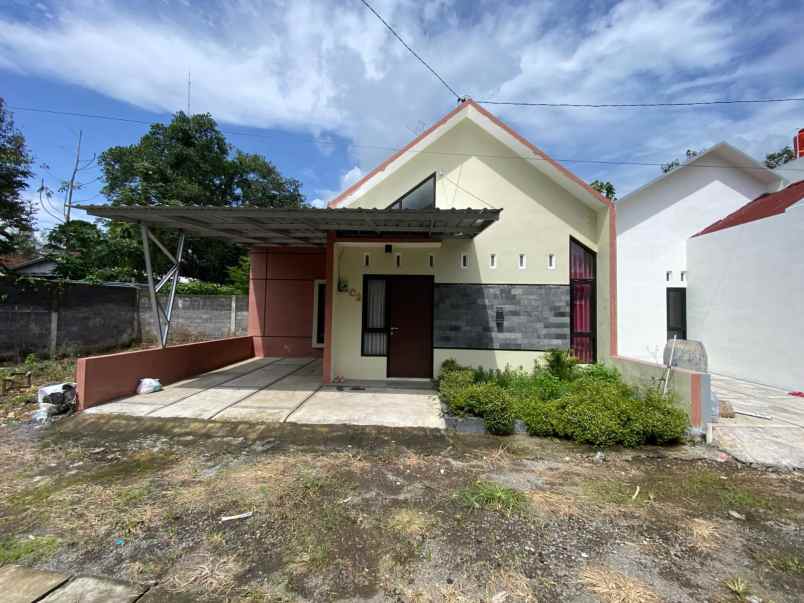 rumah cantik minimalis lokasi strategis
