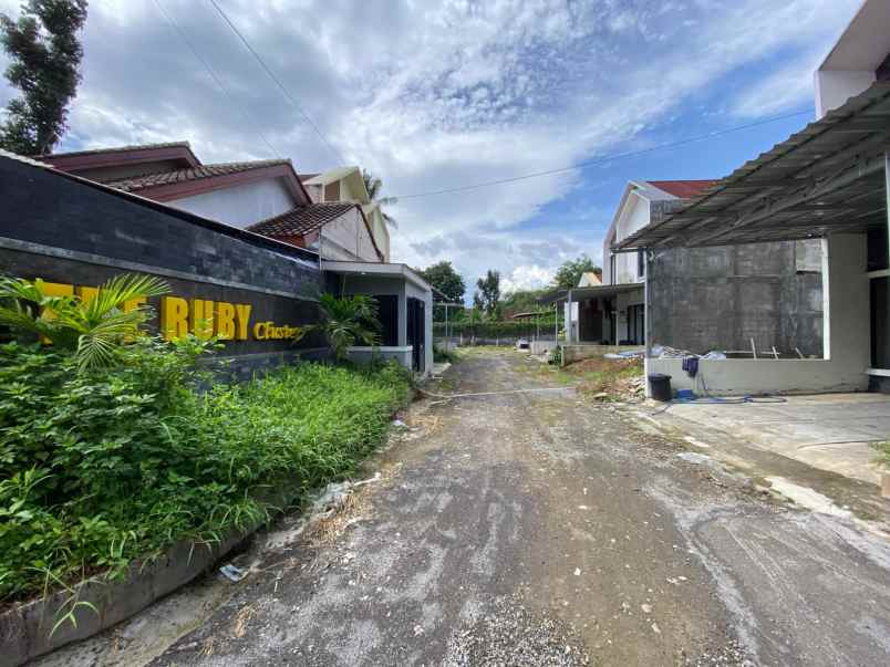 rumah cantik minimalis lokasi strategis