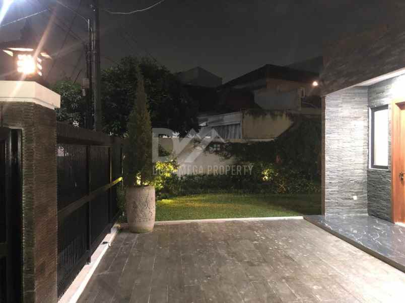 rumah cantik minimalis shm barat graha raya bintaro