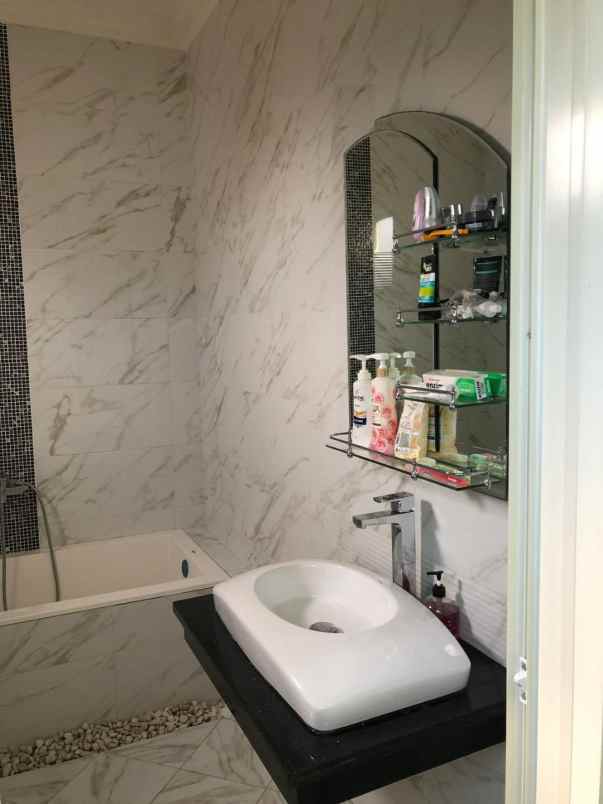 rumah cozy modern boulevard citra gran cibubur cibubur