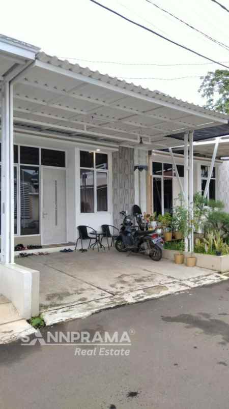 rumah dalam cluster private pasir putih sawangan ph