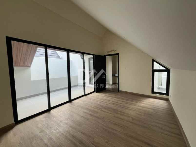 rumah di summarecon gading serpong