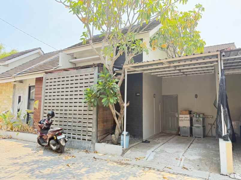 rumah dijual dekat de tjolomadoe 400 jutaan