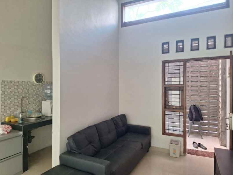 rumah dijual dekat de tjolomadoe 400 jutaan