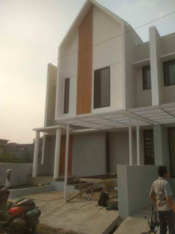 rumah dua lantai harga minimalis