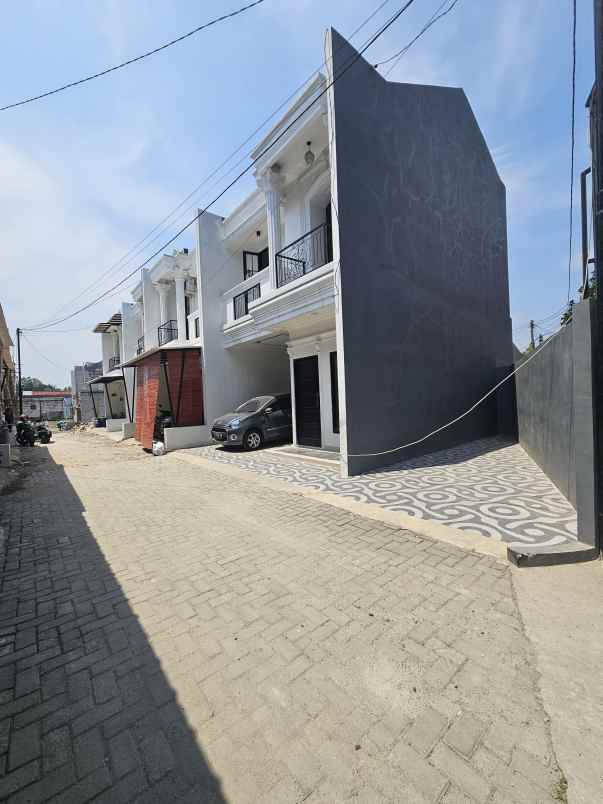 rumah jalan karet hijau 1