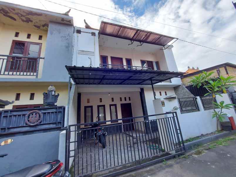 Rumah Lantai 2 Luas Tanah 85 M Lokasi Jln Kertanegara Ubung Kaja