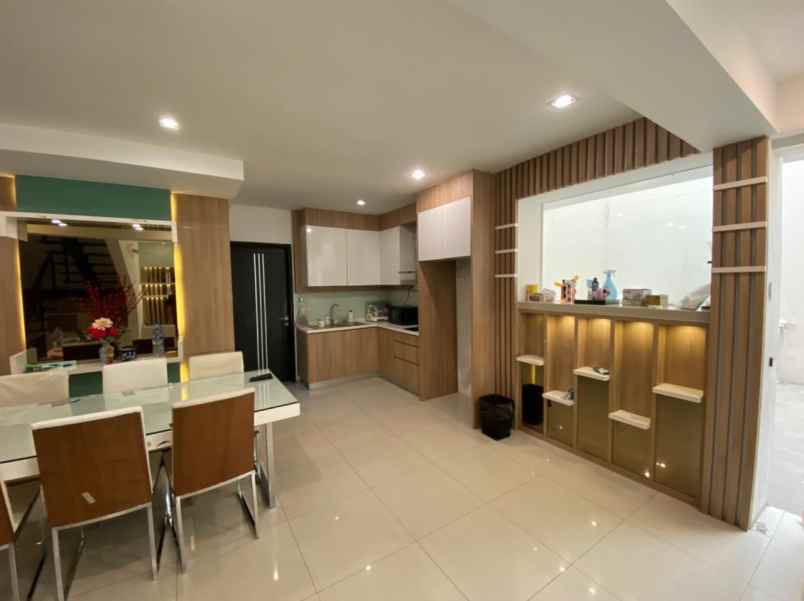 rumah janur elok residence