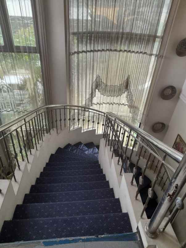 rumah jemursari selatan siap huni mewah