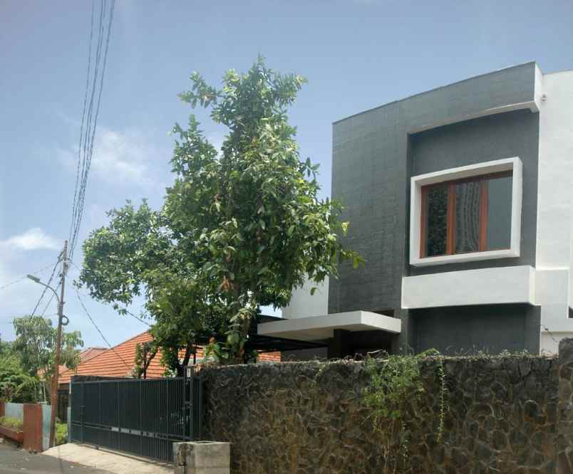 rumah jl baru ii rt 07