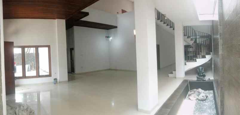 rumah jl baru ii rt 07