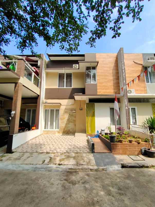 rumah jl raya mess al rt 05 rw 05