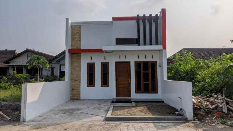 rumah keren dalam cluster di prambanan