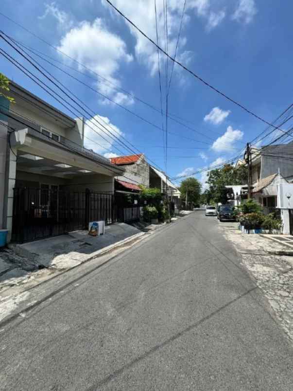 rumah kos 10 kamar lokasi tengah kota ngagel surabaya