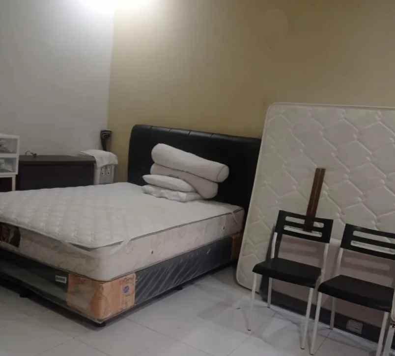 rumah kos 10 kamar lokasi tengah kota ngagel surabaya