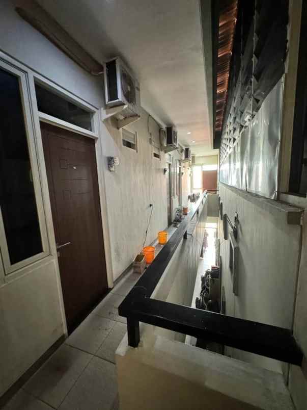 rumah kos 10 kamar lokasi tengah kota ngagel surabaya