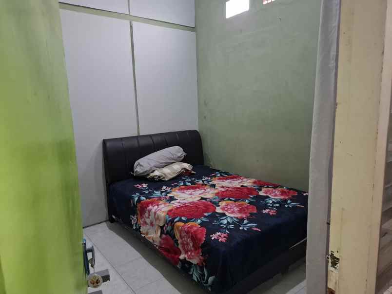 rumah kos 2 lantai dekat kampus jember