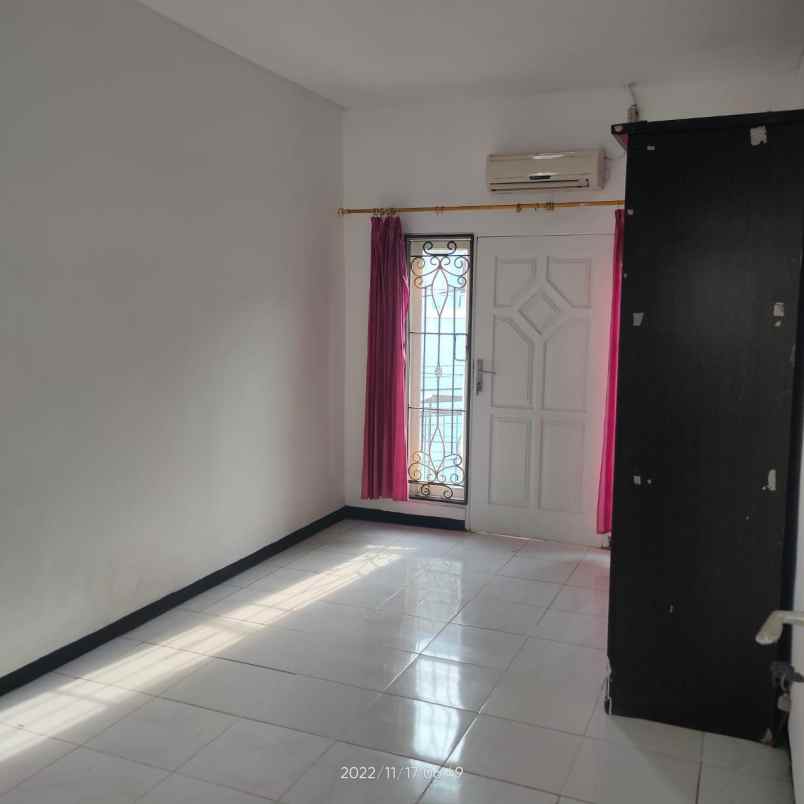 rumah lebak strategis 2200w