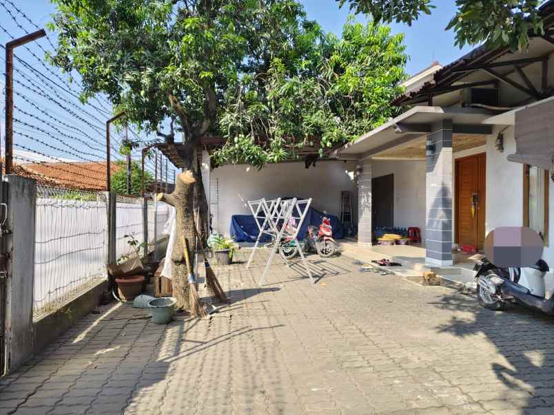 rumah luas bonus gudang di babelan kota