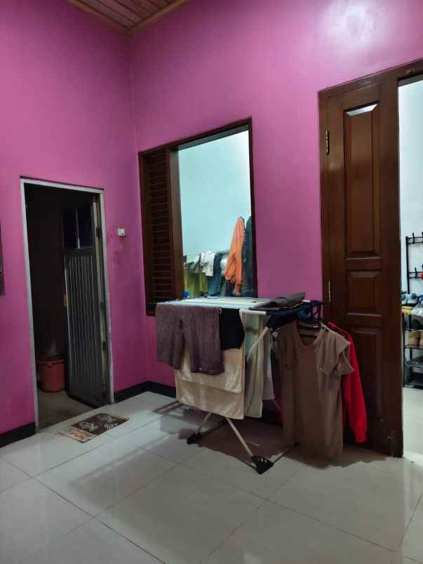 rumah luas bonus gudang di babelan kota