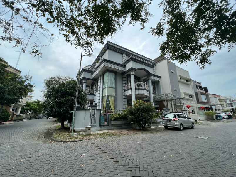 rumah mewah estetik medan cemara asri