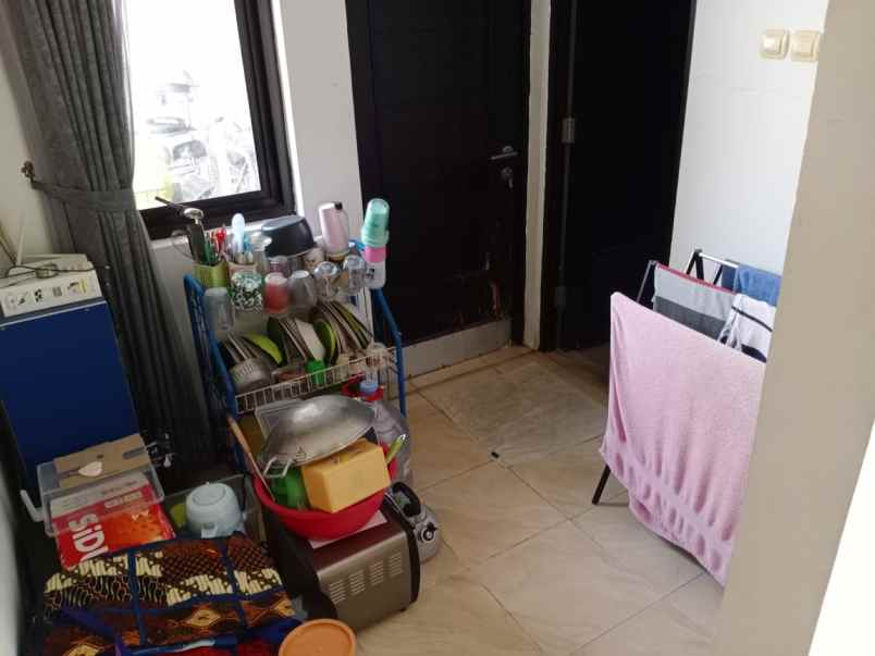 rumah mewah second dijual murah di padma residence