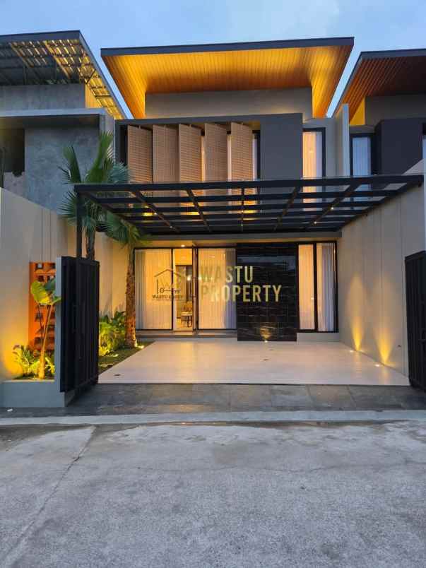 rumah mewah siap huni di maguwoharjo sleman