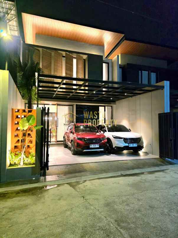 rumah mewah siap huni di maguwoharjo sleman