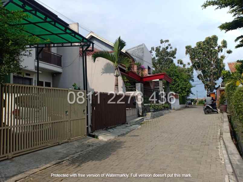 rumah minimalis di komp bukit sariwangi hdp selatan