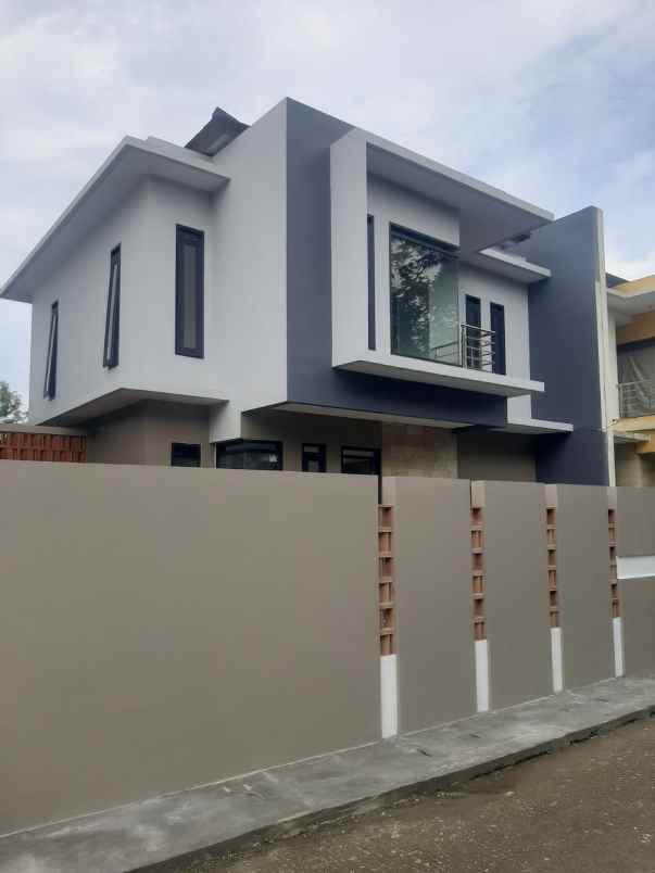 rumah moderen renov pasirluyu buah batu kota bandung