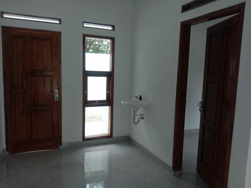 rumah modern 3 kamar tidur di pakuhaji bandung barat