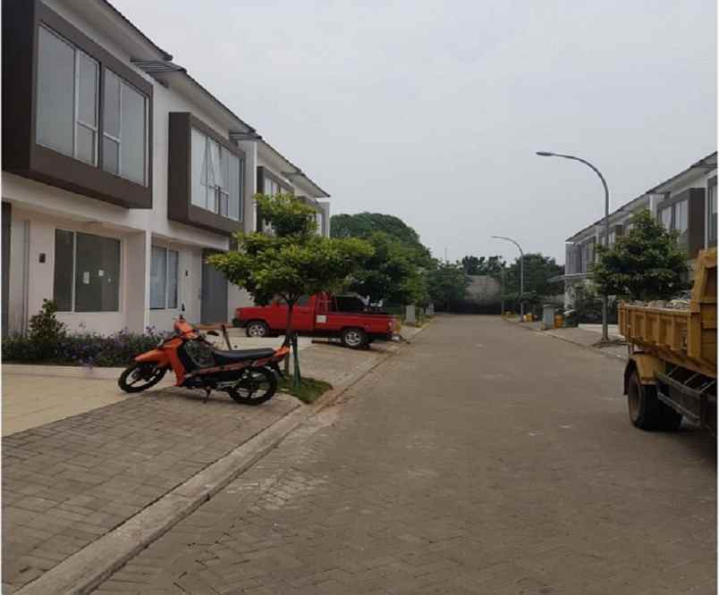 rumah murah siap huni dijual di graha raya bintaro