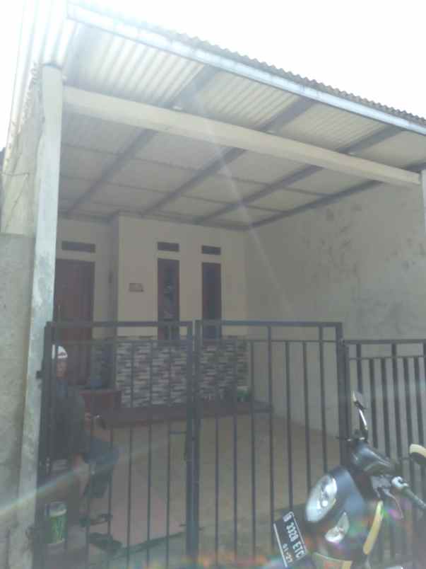 rumah ready akses mobil tersedia carport harga cash