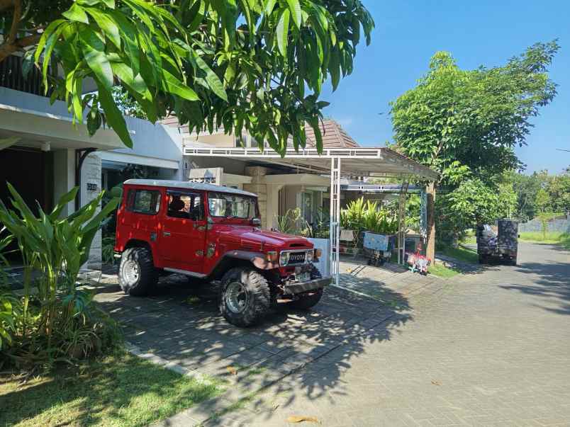 rumah rp1 5 m di kompleks elit ada waterpark