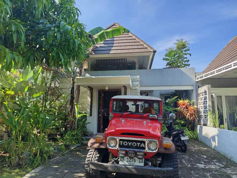 rumah rp1 5 m di kompleks elit ada waterpark