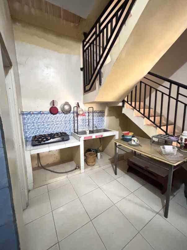 rumah rp1 6 m punya 9 kamar tidur