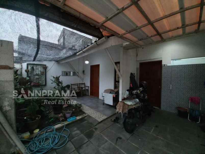 rumah second 2 lantai siap huni di serua tang sel