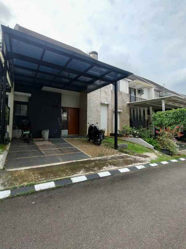 rumah second dalam komplek perumahan di ciracas jaktim