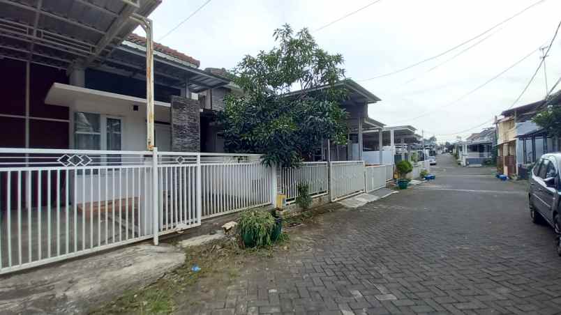 rumah second joyogrand di malang