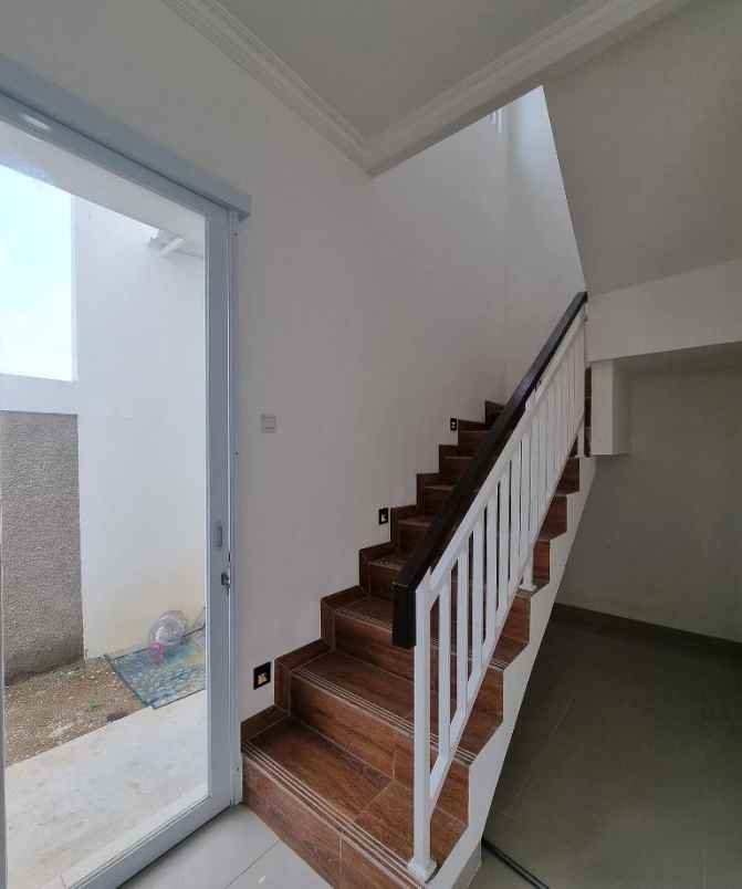 rumah siap huni depok dijual dekat d mall