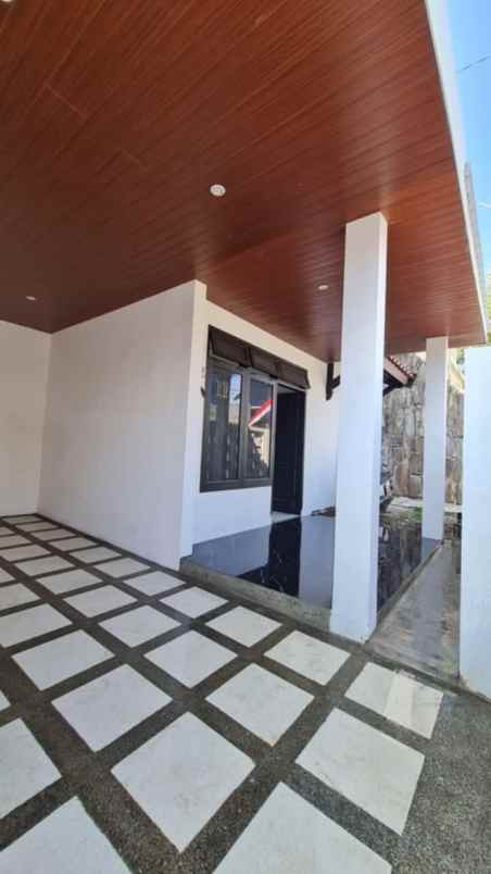 rumah siap huni lokasi strategis di pusat kota malang