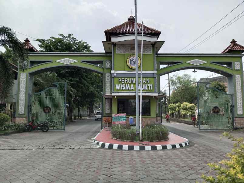 rumah strategis bebas banjir surabaya timur one gate