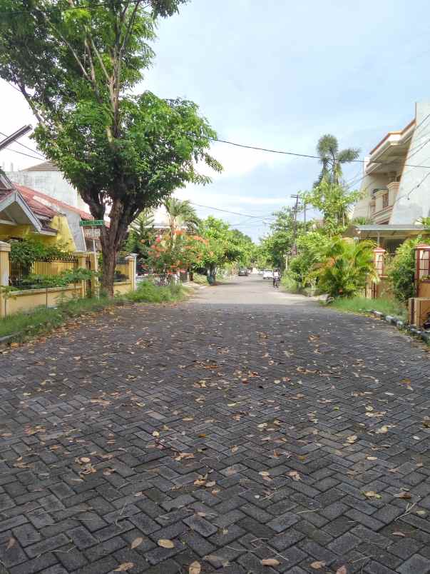 rumah strategis bebas banjir surabaya timur one gate