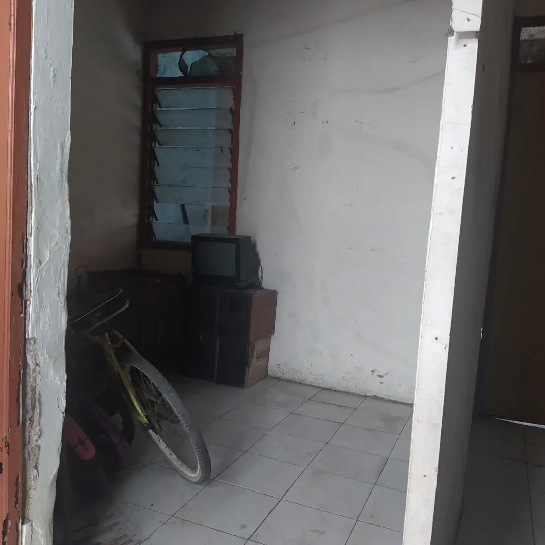 rumah taman raya rajeg blok g8 23